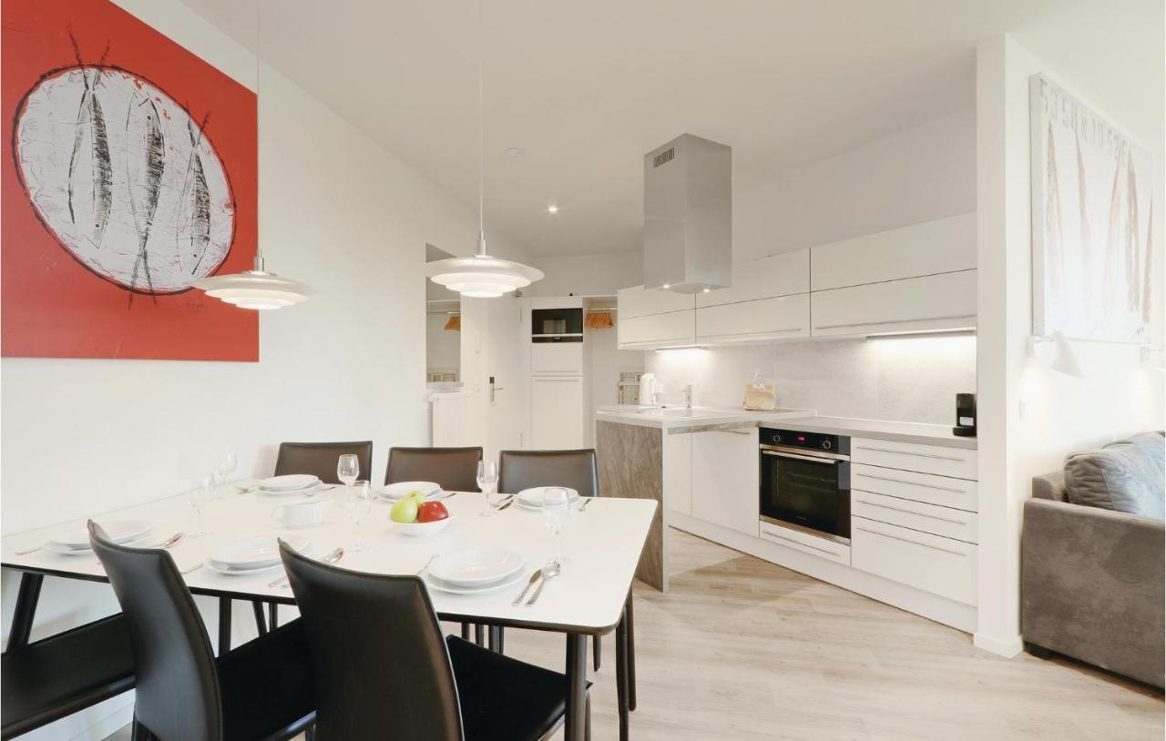 Cozy Apartment In Luebeck Travemuende With Sauna Екстериор снимка
